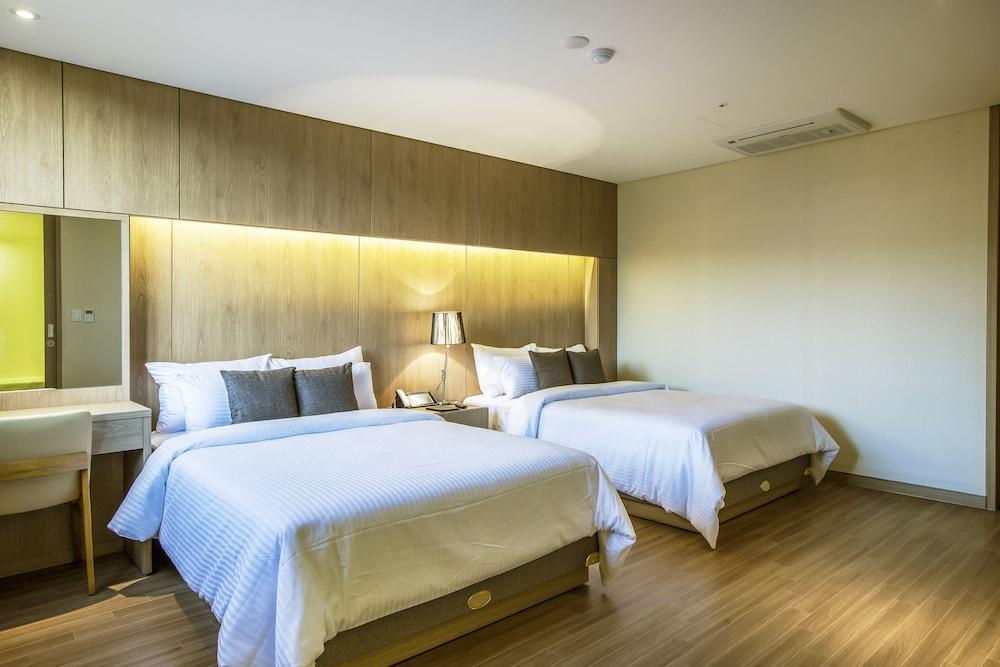 Hamilton 3* Seoul