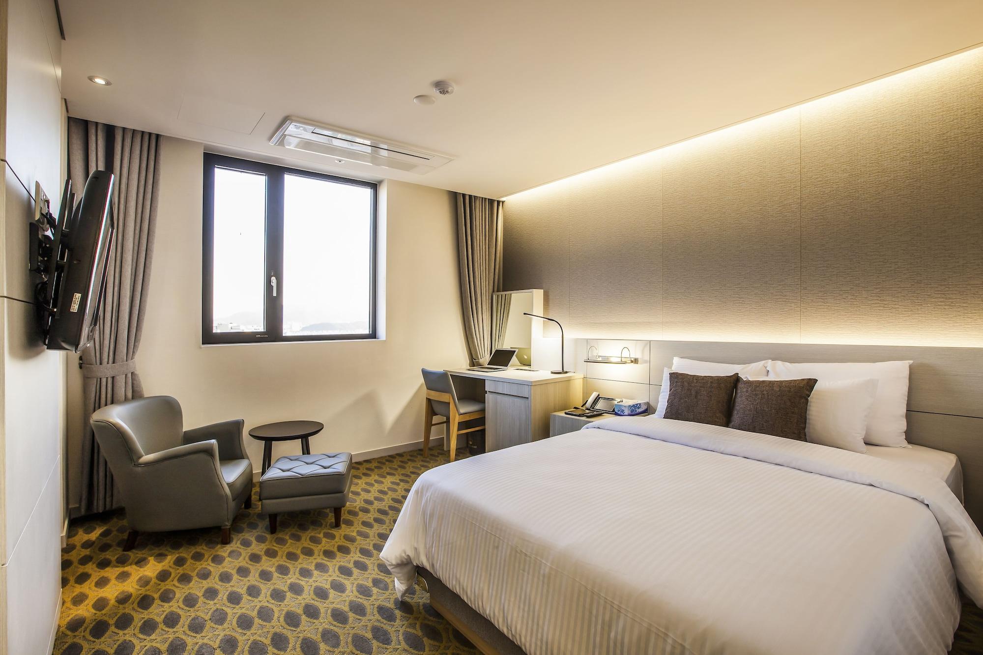 Hamilton 3* Seoul
